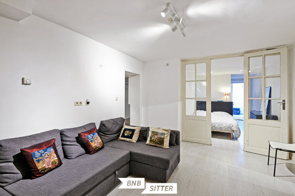 Nice and spacious 2 bedrooms apartment of Ixelles in the south of Brussels. This Brussels, Belgium ★ Beautiful apartment - 2 Bedrooms - Ixelles Entire rental unit vacation rental 18046094