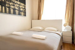 Private room super close to the city center. Good location, surrounded by a lot  Prague, Czechia PRIVATE ROOM SUPER CLOSE TO THE CITY CENTER [LC] Private room in rental unit vacation rental 589882975821970395