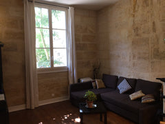 Appartement de 50m2 dans une petite copropriété, au cœur du quartier Jardin Publ Neuilly-sur-Marne, France Nid douillet type T2, typique Bordelais. Entire rental unit vacation rental 20307523