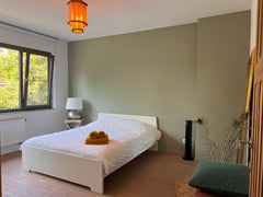 Two beautiful and spacious bedrooms for rent in a charming house in the district Antwerp, Belgium Room1 on private floor with shared guest bathroom Private room in casa particular vacation rental 626098042437058954