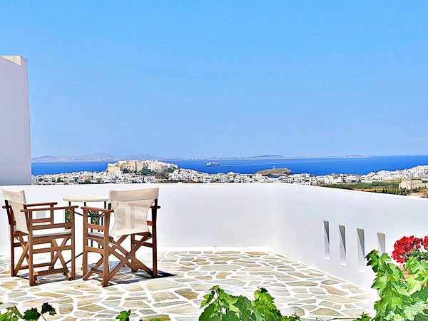 Studios Petros are situated in a quiet area at Agios Polikarpos in Naxos town, o Athens, Greece Studios Petros, Apartment in Naxos Town Room in aparthotel vacation rental 5137935