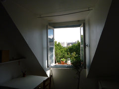 Le studio est parfait pour passer un séjour en plein cœur de Paris, vue sur les  Paris, France Studette 6ème St Germain des Près ! Entire rental unit vacation rental 3466856