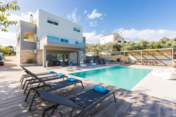 Are you looking for a villa in Crete that you will fall in love with? Let your d Chania, Greece Villa Aelia ILuxury pool villa close to sea & town Entire villa vacation rental 20291966