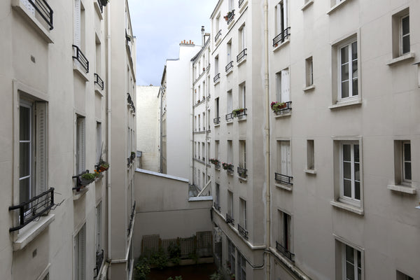 Vous vous sentirez très à l'aise dans ce T2 doté d'une agréable pièce cuisine éq Paris, France Bastille - Gare de Lyon: Bel appartement de 44 m2 Entire rental unit vacation rental 6337395