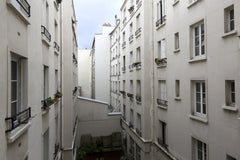 Vous vous sentirez très à l'aise dans ce T2 doté d'une agréable pièce cuisine éq Paris, France Bastille - Gare de Lyon: Bel appartement de 44 m2 Entire rental unit vacation rental 6337395