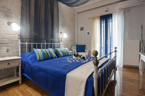 A beautiful clean PRIVATE Airbnb double room to rent in Athens, for independent  Athens, Greece Lovely BLUE private double room in Athens tourist area Private room in rental unit vacation rental 5428088