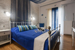 A beautiful clean PRIVATE Airbnb double room to rent in Athens, for independent  Athens, Greece Lovely BLUE private double room in Athens tourist area Private room in rental unit vacation rental 5428088