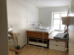 Sehr zentral, im wunderschönen 8. Wiener Gemeindebezirk gelegen. Das Zimmer ist  San Diego, CA Gemütliches Zimmer im Herzen Wiens Private room in rental unit vacation rental 677280445053193154