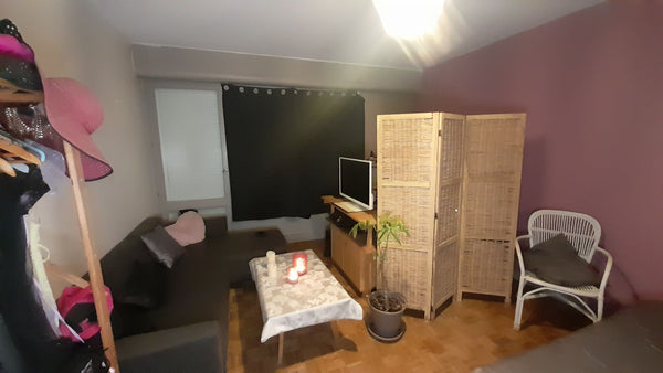 Faites une pause et détendez-vous dans cette chambre tranquille pas loin de la g Lyon, France Chambre agréable Private room in rental unit vacation rental 772434222658934056