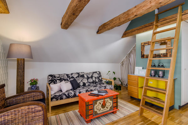Central location by Old Town square, just 1 min by foot. In a historic building, Hlavní město Praha, Czechia Old Town Square Apartment 3 by Michal&Friends Entire loft vacation rental 16182187