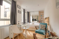 You will spend a pleasant stay in the heart of Lyon in this warm studio equipped Lyon, France Beautiful renovated studio, Lyon hypercenter Entire rental unit vacation rental 47522049