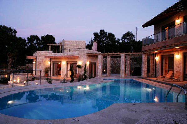 EOT License: 1039K91003256901<br /><br />Ideal for two families or a group of fr Milan, Italy 2 Private Stone Villas with Pool and Sea View Entire villa vacation rental 2870015