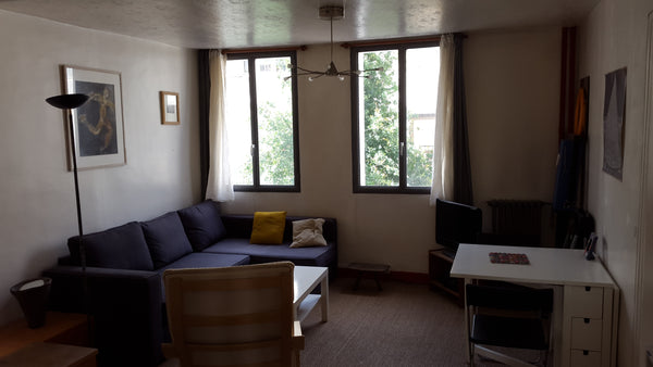 Quiet, convenient location, 10mn walk to the historic district of Montmartre and Paris, France 506 sq feet apartment with balcony Entire rental unit vacation rental 6832478