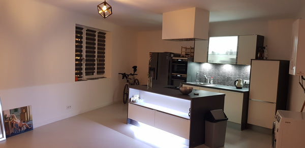 It is a bedroom in 2 bedrooms appartment with huge living room.<br />Metro and t Vienna, Austria Comfort room in modern appartment, close to subway Private room in rental unit vacation rental 42182341