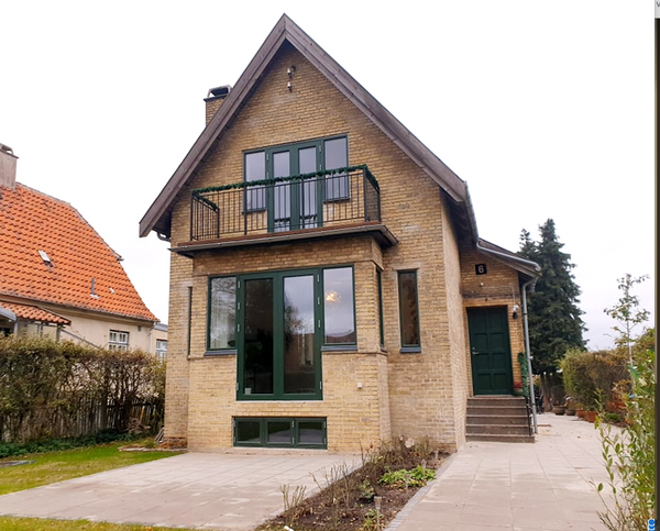 Beautiful, newly modernized villa with great interior design. The house has a lo Copenhagen, Denmark MODERNIZED VILLA / CENTRAL / SUNNY / FREE PARKING Entire home vacation rental 46964642