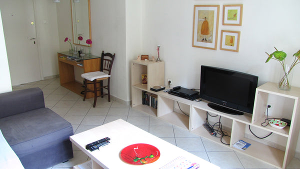AQA No2 is 1-bedroom apartment (47m2), on the 2nd floor.<br />-excellent located Athens, Attica, Greece AQA-No2 1-bedroom, smart tv, fiber connection, Entire rental unit vacation rental 10995