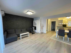 Ruhige Lage mit angrenzender Fitnessmeile  Airport Villa m. Garten öffentl. Parkplatz v.d Tür Entire townhouse vacation rental 550530622194180286