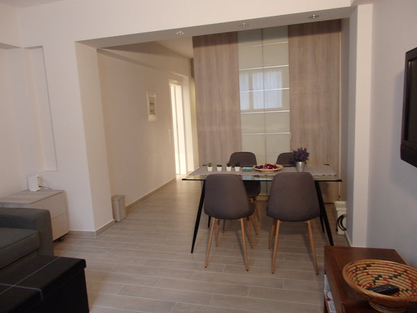 Private appartment on ground floor with private entrance to the street.<br />One Euboea, Thessalia Sterea Ellada, Greece Kolonaki Dinokratous appt for 4 Entire rental unit vacation rental 22255823