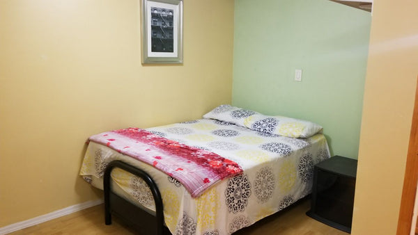 Choose this lovely No share Private studio located 5 minutes away from Transport New York, NY Home in Queens · ★4.84 · Studio · 1 bed · 1 private bath Private room in home vacation rental 16983203