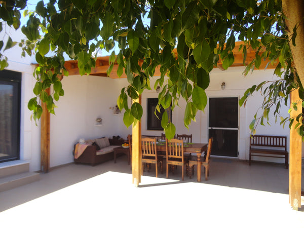 This lovely house emanates an exceptional charm thanks to the fascinating person  Holiday home Sea Breeze with huge garden Entire home vacation rental 24934655