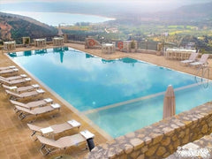 The house is close to family friendly beaches and cliff-top walks.Just 4km far f  Cozy apartment with stunning views of Georgioupoli Entire rental unit vacation rental 42619425