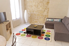 Location  meublée dans un appartement 50 m2 en plein coeur du quartier des Chart  La Rotonde - 50m² au coeur des Chartrons Entire rental unit vacation rental 21493180