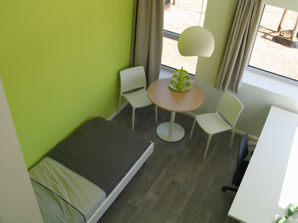 Mijn ruimte is vlakbij fantastisch uitzicht, het stadscentrum en kunst en cultuu Roeselare, Belgium Top brandnew room+private bathroom Private room in rental unit vacation rental 12901967