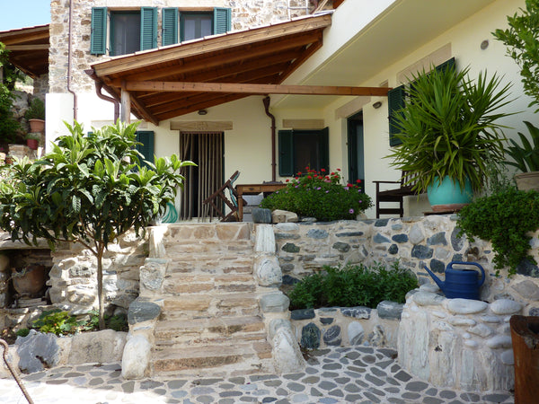 Meine Haus ist in der Nähe von Berg und Strand.Kapetaniana ist ein authentisches Bad Wurzach, Germany Villa Eva, Berg und Meer Entire home vacation rental 13306472