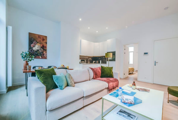 This bright one-bedroom apartment is a welcoming home in the heart of Brussels.< Brussels, Belgium Sweet Inn | Bright 1BR Apt. in Sainte Catherine Entire rental unit vacation rental 39547559