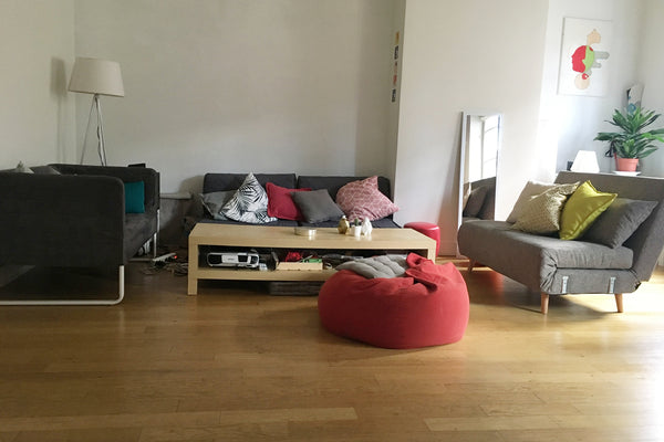 Joli duplex typiquement lyonnais, lumineux et chaleureux. Situé en bas des pente France Chambre privée dans duplex en plein coeur de Lyon Private room in rental unit vacation rental 30456588