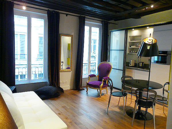 Ideal for a couple, this typically parisian flat (45 m2) full equipied, is locat Paris, France Cosy design parisian flat Marais Entire rental unit vacation rental 3109601