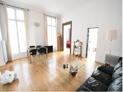 Au cœur du 2 ième arrondissement de PARIS  quartier Montorgueil, des Halles,  du  APPARTEMENT CALME  60 M2  MONTORGUEIL(75002) Entire rental unit vacation rental 30102167