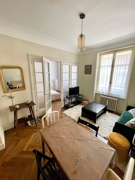 Charmant appartement au cœur du 6eme arrondissement, un quartier chic et agréabl Amsterdam, Netherlands Charmant appartement lyonnais Entire rental unit vacation rental 50571735