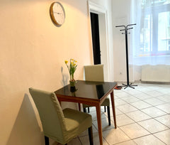 Diese komfortable Ferienwohnung für maximal 4 Personen liegt zentral in der Nähe  Govienna Homelike City Apartment Entire condo vacation rental 568630801701225607