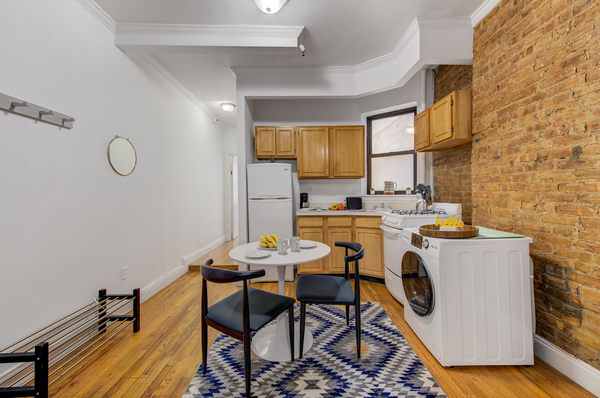 The Lexington House is a new addition to the Outpost family in Manhattan. It is   Rental unit in New York · ★New · Studio · 1 bed · 1 shared bath Private room in rental unit vacation rental 1069673090035608957