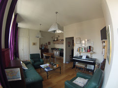 Situé dans un immeuble ancien, l'appartement est très lumineux et la chambre trè Lyon, France Appartement centre Lyon Entire rental unit vacation rental 7616063