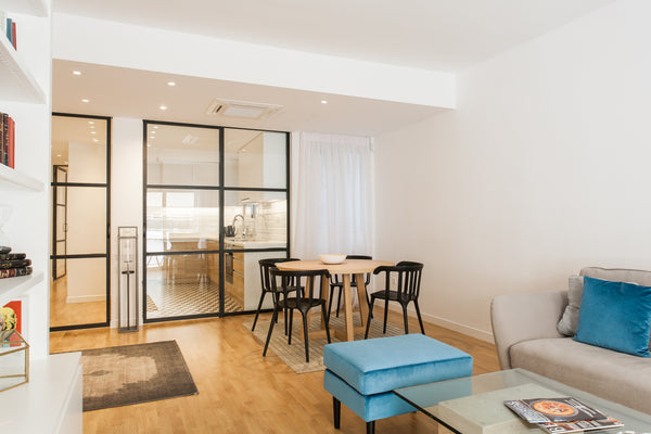 Enjoy your stay in Athens in this newly renovated &modernly furnished 2bedroom & nicosia Luxury 2 bedroom 2 bathroom flat in Kolonaki ! Entire rental unit vacation rental 30000239