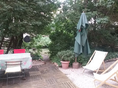 Mon appartement se trouve dans le quartier très prisé de la croix rousse, à deux Lyon, France Chambre croix rousse avec jardin privatif Private room in rental unit vacation rental 29297174