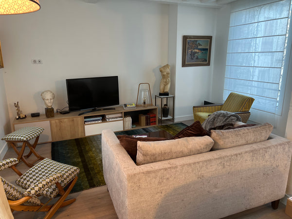 C'est un appartement en Dupleix très lumineux avec une petite vue sur Paris dans Nouméa, New Caledonia Sylver Appartement Entire rental unit vacation rental 22449948