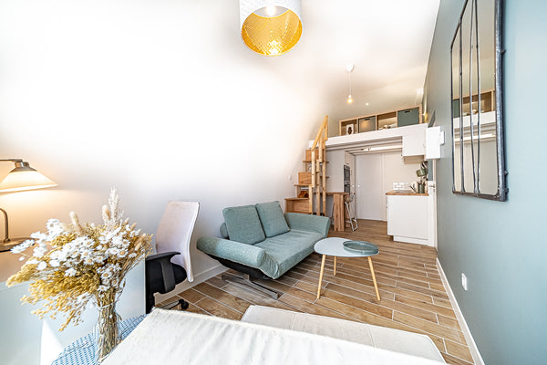 Charmant appartement avec chambre en mezzanine, situé à seulement 10 minutes de  Lyon, France Le Petit Salomon -charmant 2 pers -Lyon 7e Entire rental unit vacation rental 641834702565127898