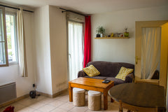 Appartement calme et fonctionnel dans une petite résidence. Sa localisation en f France Appart calme à 3min à pieds metro D Entire rental unit vacation rental 8714062