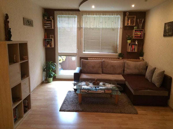 Hezký, útulný byt 2+kk - kompletně po rekonstrukci. Jedná se o pokoj s kuchyňsko Prague, Czechia Nice apartment near Prague center! Entire rental unit vacation rental 13345698