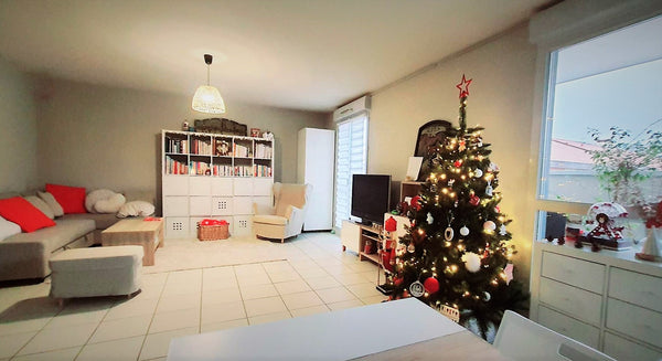 L’appartement bénéficie d’un emplacement unique sur la presqu’ile de Lyon à Conf Lyon, France Appartement Lyon centre - Fêtes des lumières Entire rental unit vacation rental 765924404731721488