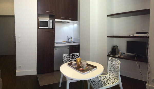 Cozy and modern studio in the 2nd district of Lyon for 2 people. Ideal for coupl Lyon, France Cozy studio for 2 - Lyon hyper center Entire rental unit vacation rental 28660061