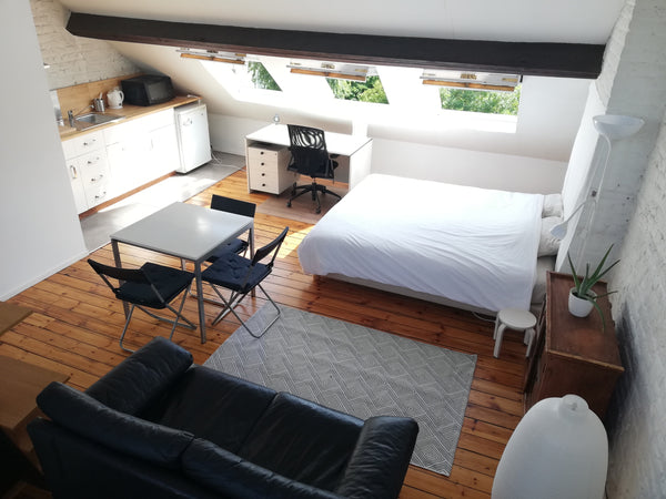 Hello,<br /><br />We rent a beautiful loft in our house on Avenue de la Jonction Brussels, Belgium Spacious Bright Loft Private room in home vacation rental 38357848