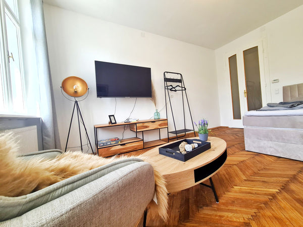 Find yourself a cosy home in the beautiful and historic building very next to ou Vienna, Austria ♡ Family Time ♡ Home Away From Home 🏰 Schönbrunn Entire condo vacation rental 660716469509841302