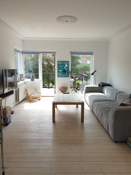 Slap af med hele familien i denne skønne bolig.<br />Boligen ligger i et roligt   Skønt hus i Valby med stor dejlig have. Entire home vacation rental 678530917841590032