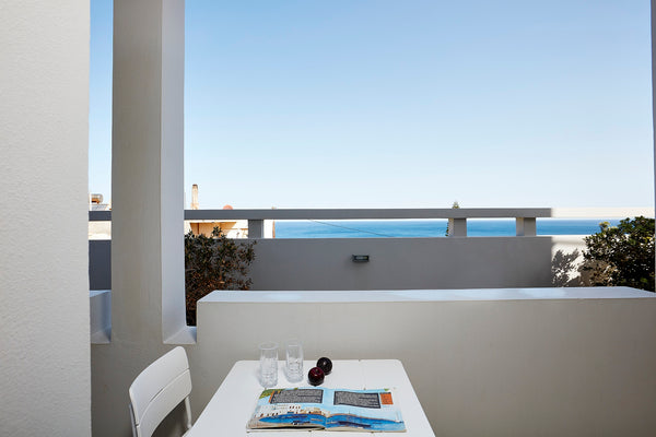Our private, spacious home is the ideal getaway for couples or small families, j Heraklion, Greece ★ Seaview, comfy Apt + 5min walk to the beach Entire rental unit vacation rental 41945274