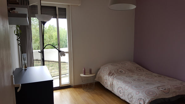Mon logement est un T3 de 56 m2 à Pessac,  proche de tous commerces aéroport , g Pessac, France Joli T3 Moderne calme à 15 min de Bordeaux Private room in condo vacation rental 27645317
