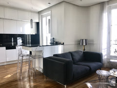 Luxurious apartment in a Parisian old fashioned building (19th Century).<br />Th Paris, France Luxurious 2 room apt, ideal place for tourism Entire rental unit vacation rental 20088077